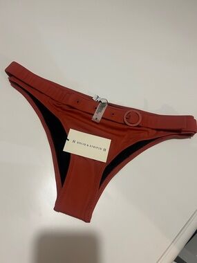 SOLID & STRIPED rust belt-detail bikini bottom